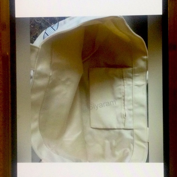 Giorgio Armani Island Tote Brand New bag - Picture 5 of 6